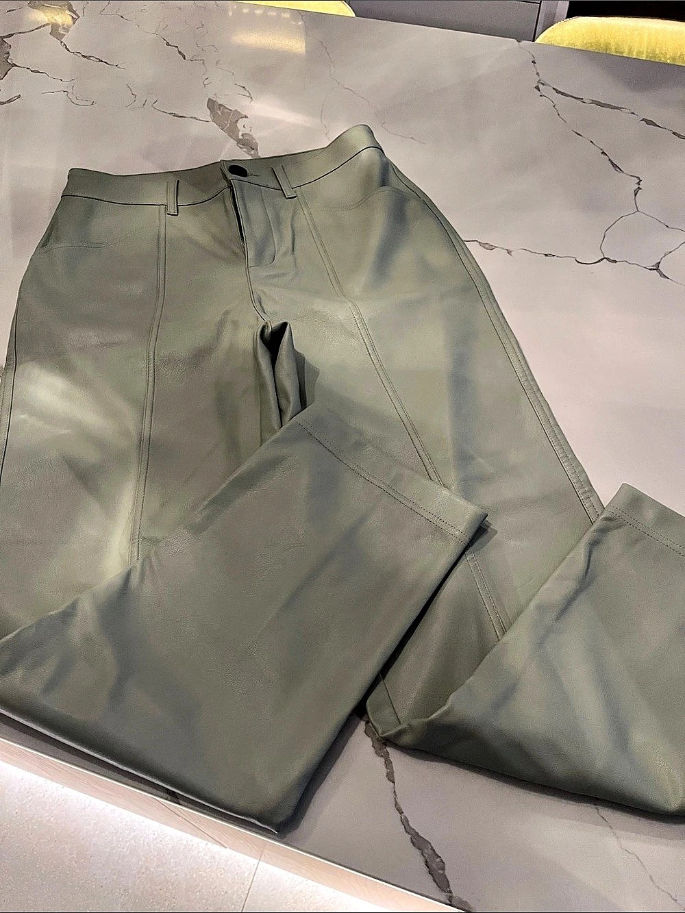 Zara Women's Sage Green Straight Leg Pants Size 4 NWT
